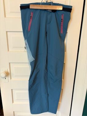 Columbia Two-Tone Teal Outdoor Shell Pants